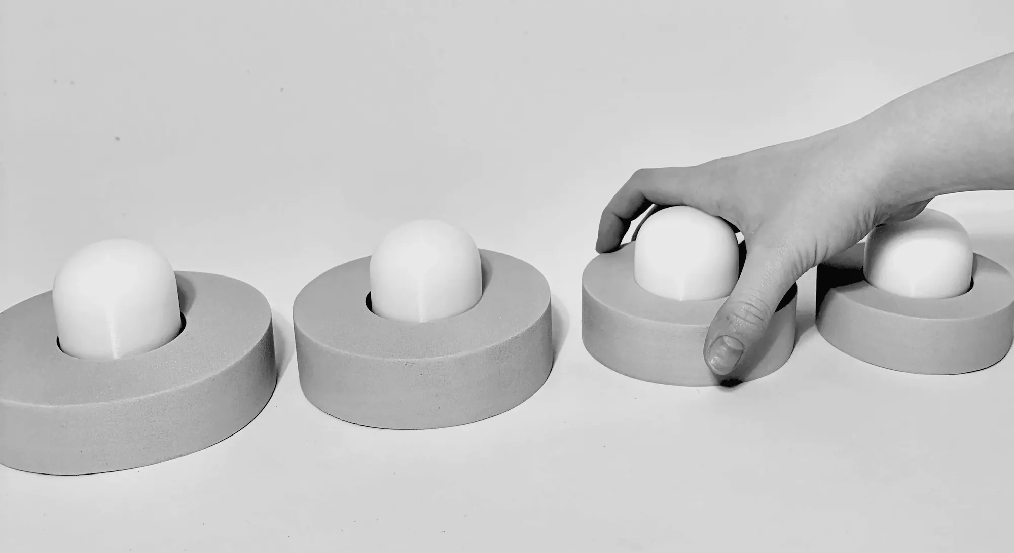 Scale models in different heights and diameters